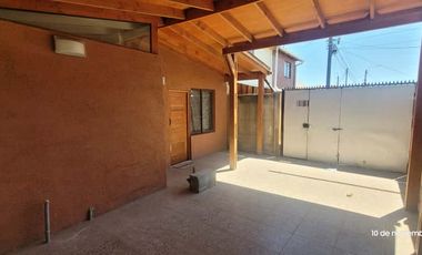 HERMOSA CASA REMODELADA 2 PISOS 3D, 2B EN LIMACHE