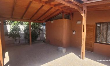 HERMOSA CASA REMODELADA 2 PISOS 3D, 2B EN LIMACHE