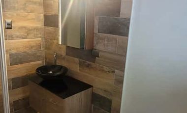 HERMOSA CASA REMODELADA 2 PISOS 3D, 2B EN LIMACHE