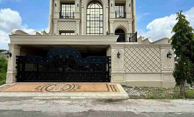 RUMAH MEGAH 3 LANTAI AMERICAN CLASIC MODERN ALA SULTAN DI BANYURADEN GAMPING