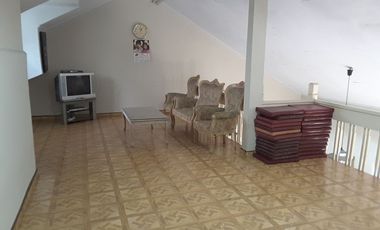 Murah !! DIJUAL VILLA GREEN APPLE CIPANAS FULL FURNISHED POSISI HOOK 2 SISI BISA UNTUK KELUARGA BESAR