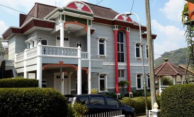 Murah !! DIJUAL MURAH VILLA CIPANAS PUNCAK FULL FURNISHED 2 LANTAI