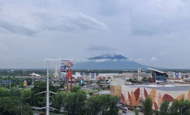 Ready for Occupancy Condo units in Azure North for Sale!