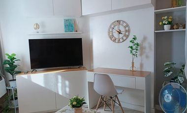 Ready for Occupancy Condo units in Azure North for Sale!