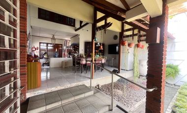 RUMAH KOMERSIAL SIAP HUNI DI PURWOMARTAI, LOKASI PREMIUM PINGGIR JALAN