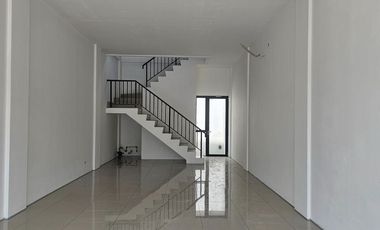 Disewakan ruko baru serah terima La vallee bouoevard citra garden serpong  4,5x16 LB 135m2  Ari Kurniawan Gaspro