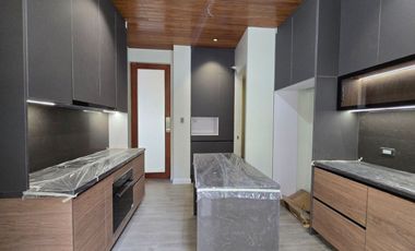 Fully Finished 5 Bedroom House For Rent Mckinley West Village BGC house for rent