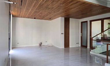 Fully Finished 5 Bedroom House For Rent Mckinley West Village BGC house for rent