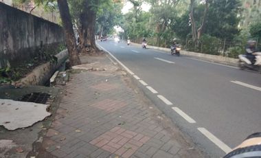 DISEWAKAN TANAH DAN BANGUNAN KOMERSIAL DI DAERAH KEBAYORAN BARU JAKARTA SELATAN