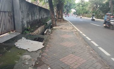 DISEWAKAN TANAH DAN BANGUNAN KOMERSIAL DI DAERAH KEBAYORAN BARU JAKARTA SELATAN