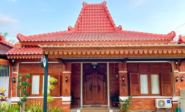 Rumah Joglo Mewah Klasik di Hook Samping RTH Elegan, Asri, & Eksklusif Jogja