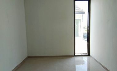 Disewakan shoji land 3 kamar tidur full furnish bagus