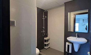 2 Bedroom Bgc Condo Trion Towers For Rent Global City Taguig