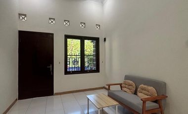 RUMAH MURAH BAGUS TERAWAT HARGA NEGO DEKAT SEKOLAH BUDI MULIA