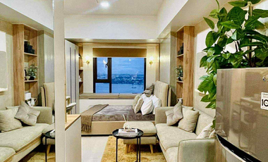 FOR SALE - GREAT DEAL‼️STUDIO FRONT SEAVIEW IN MANDANI BAY, MANDAUE CEBU. MOVE-IN READY. INTERIOR DESIGNED.
