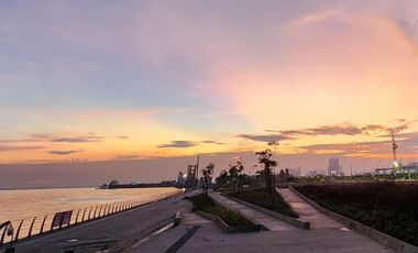 FOR SALE - GREAT DEAL‼️STUDIO FRONT SEAVIEW IN MANDANI BAY, MANDAUE CEBU. MOVE-IN READY. INTERIOR DESIGNED.