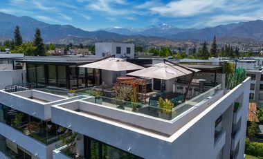 Venta Penthouse Con Rooftop, Cercano A Clinica Alemana