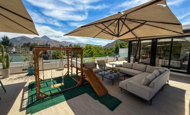 Venta Penthouse Con Rooftop, Cercano A Clinica Alemana