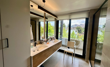 Venta Penthouse Con Rooftop, Cercano A Clinica Alemana