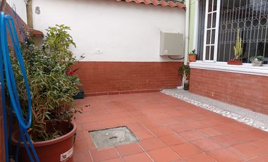 CASA EN VENTA EN EL  CONDADO QUITO