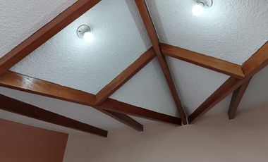 CASA EN VENTA EN EL  CONDADO QUITO