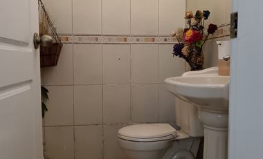 CASA EN VENTA EN EL  CONDADO QUITO