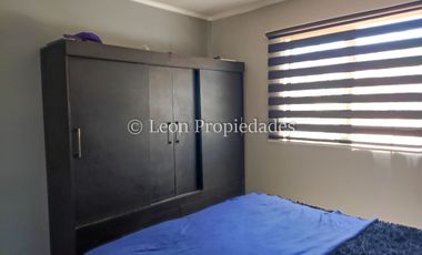 Leon Propiedades vende casa en Curacaví centro.