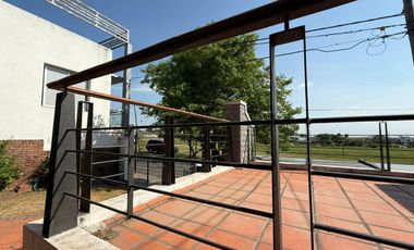 Zona Santos Domínguez y Juan Garrigó – Casa en Venta