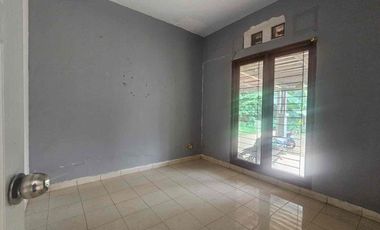 rumah hitung tanah di dalam perumahan tenang dengan harga termurah