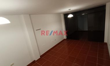 Hermosa Casa Productiva De 600 M2 En Alquiler En Nuevo Chimbote S/. 5,040.00 - $ 1,500.00