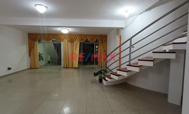 Hermosa Casa Productiva De 600 M2 En Alquiler En Nuevo Chimbote S/. 5,040.00 - $ 1,500.00