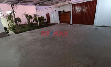 Hermosa Casa Productiva De 600 M2 En Alquiler En Nuevo Chimbote S/. 5,040.00 - $ 1,500.00