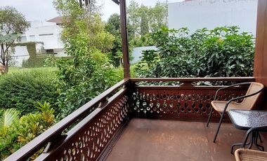 Rumah Asri Konsep Kayu 2 Lantai Pondok Hijau Bandung Utara