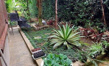 Rumah Asri Konsep Kayu 2 Lantai Pondok Hijau Bandung Utara