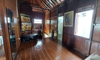 Rumah Asri Konsep Kayu 2 Lantai Pondok Hijau Bandung Utara