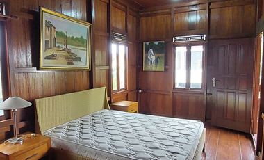 Rumah Asri Konsep Kayu 2 Lantai Pondok Hijau Bandung Utara