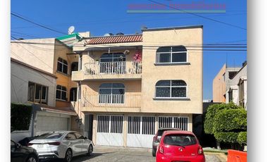 Venta de casa en B de Checoslovaquia, Bosques de Aragón
