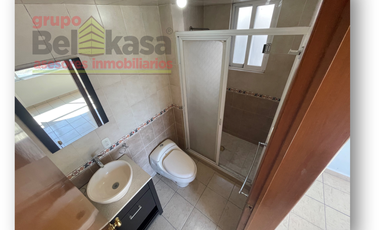 Venta de casa en B de Checoslovaquia, Bosques de Aragón