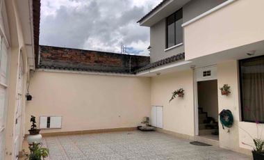 🏡 ¡Se renta amplio y moderno departamento en Ibarra!