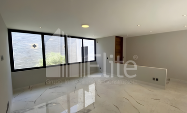 VENTA DE CASA DE LUJO NUEVA EN LOMAS DE JURIQUILLA