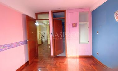 Urb. Monte Bello II – Espacio funcional y ordenado para tu negocio o equipo