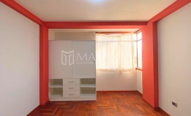 Urb. Monte Bello II – Espacio funcional y ordenado para tu negocio o equipo