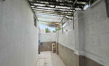 DEPARTAMENTO PLANTA BAJA EN PUNTA CENTINELA.