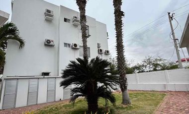 DEPARTAMENTO PLANTA BAJA EN PUNTA CENTINELA.