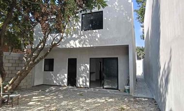 Casa en venta cerca de la carretera panamericana con terreno amplio col plan de ayala