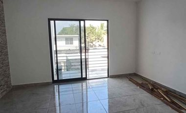 Casa en venta cerca de la carretera panamericana con terreno amplio col plan de ayala