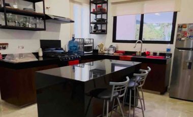oportunidad !! Casa impecable lista para disfrutar
