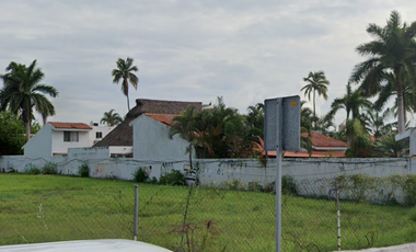 CASA EN REMATE EN COLIMA MANZANILLO SOLEARES