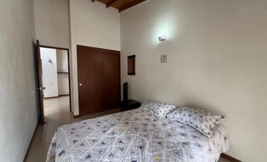 Casa en arriendo en Cumbres, Envigado