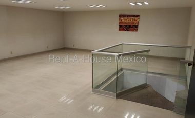 Venta Amplio de Local Comercial a pocos metros de Ermita Iztapalapa #26-1425 AVC